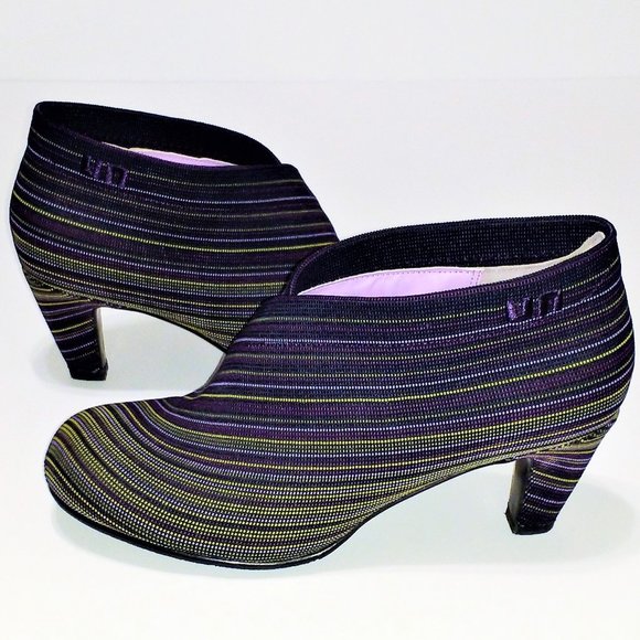 united nude fold mid